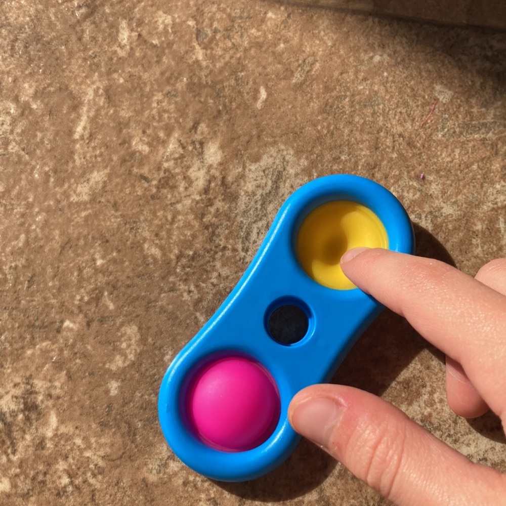 Colorful pop it - Picture 3 of 8